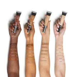 NWT BECCA Skin Love foundation